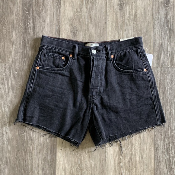 FREE PEOPLE Ivy Mid Rise Denim Shorts Faded Black Room Rocker - Picture 4 of 8